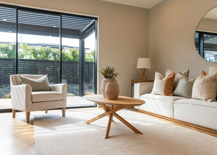  at 2 Hanikura Street, Long Bay, North Shore City, Auckland