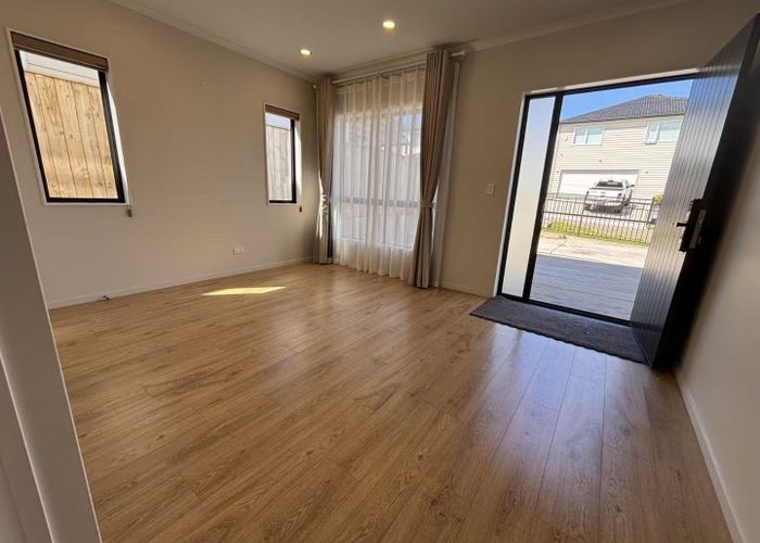  at 11 Uru Drive, Flat Bush, Manukau City, Auckland