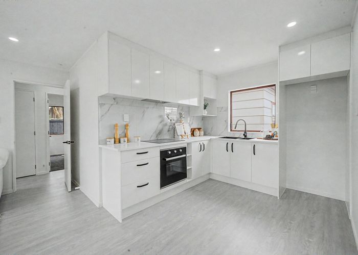  at 6/6 Taka Street, Takanini, Auckland