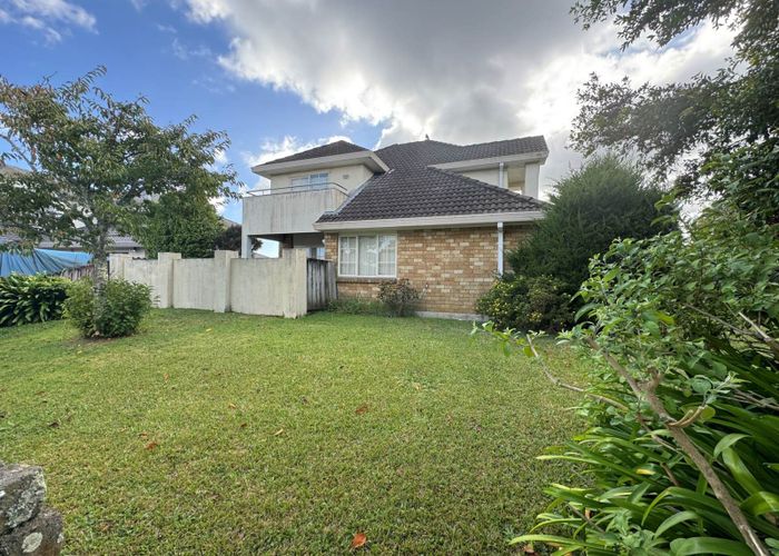  at 2 Shannon Place, Northpark, Auckland