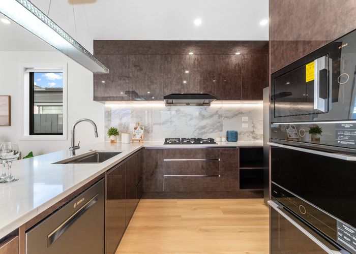 at 333B East Coast Road, Mairangi Bay, Auckland