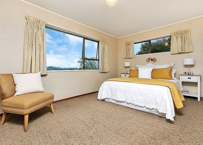 at 51 Chelsea View Drive, Chatswood, Auckland