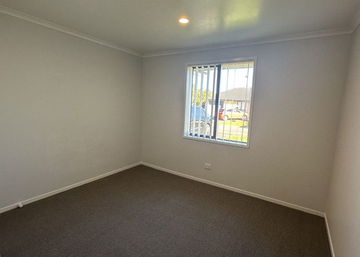  at 2 Reef Place, Mangere, Manukau City, Auckland
