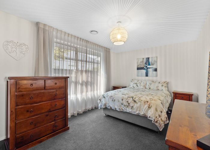  at 1/237 Estuary Road, South New Brighton, Christchurch
