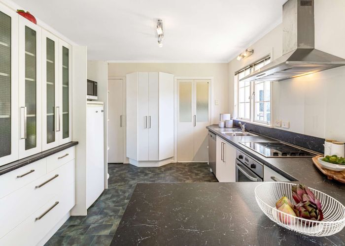  at 73 Parkes Avenue, Saint Johns Hill, Whanganui