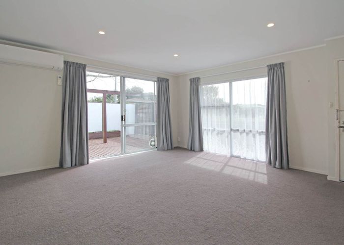  at 1/4 Aylmer Court, Eastern Beach, Manukau City, Auckland