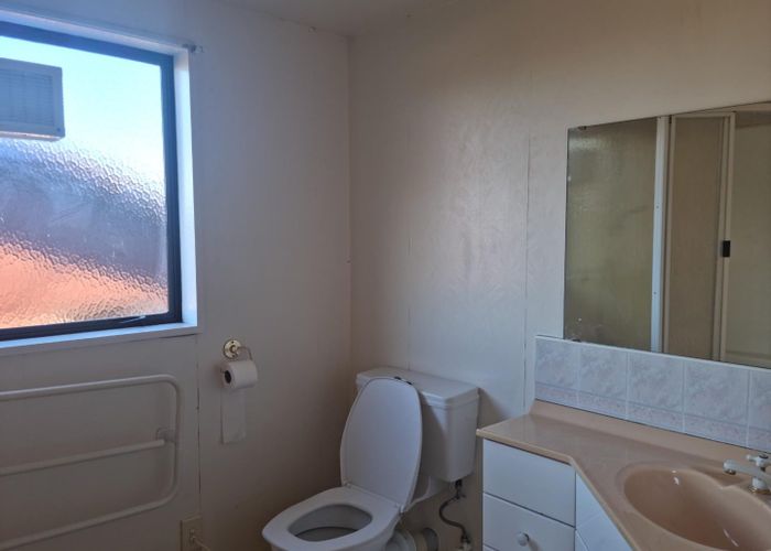  at 17 Tintern Avenue, Avonhead, Christchurch City, Canterbury