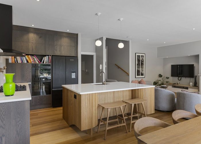  at 27 Kingsley Street, Westmere, Auckland