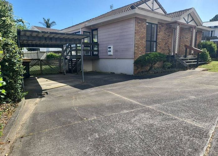  at 1/26 De Quincey Terrace, Highland Park, Manukau City, Auckland