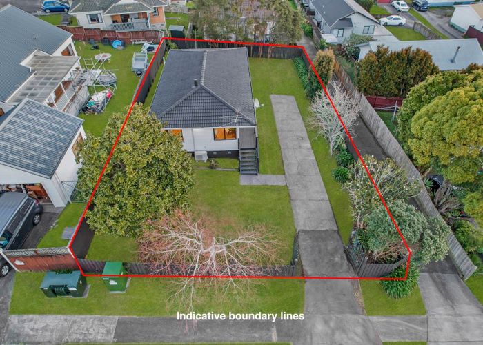  at 20 Posa Avenue, Henderson, Waitakere City, Auckland