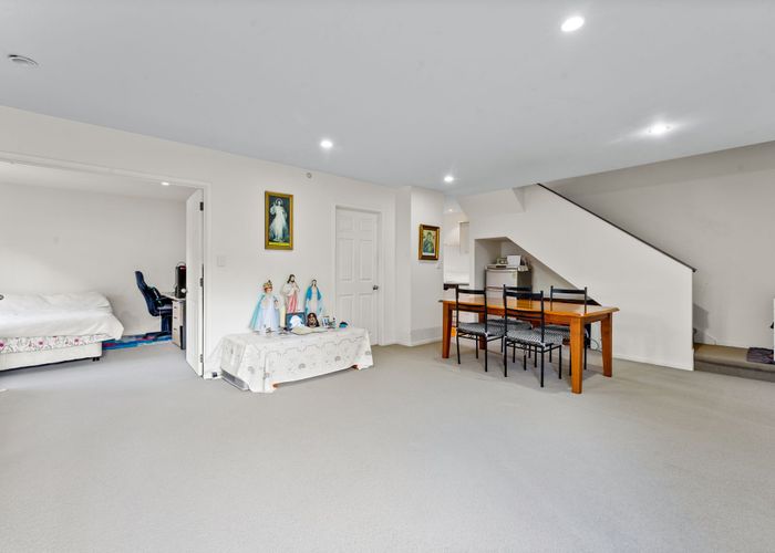 at 1/52 Taharoto Road, Takapuna, North Shore City, Auckland