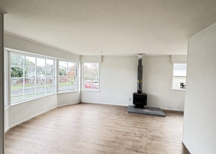  at 1 Fairlight Place, Manurewa, Manukau City, Auckland