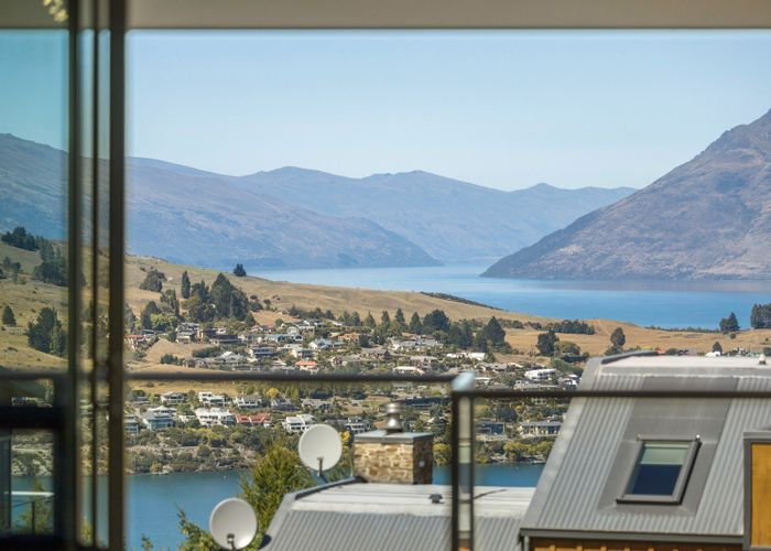  at 8 Stone Ridge Place, Queenstown, Queenstown