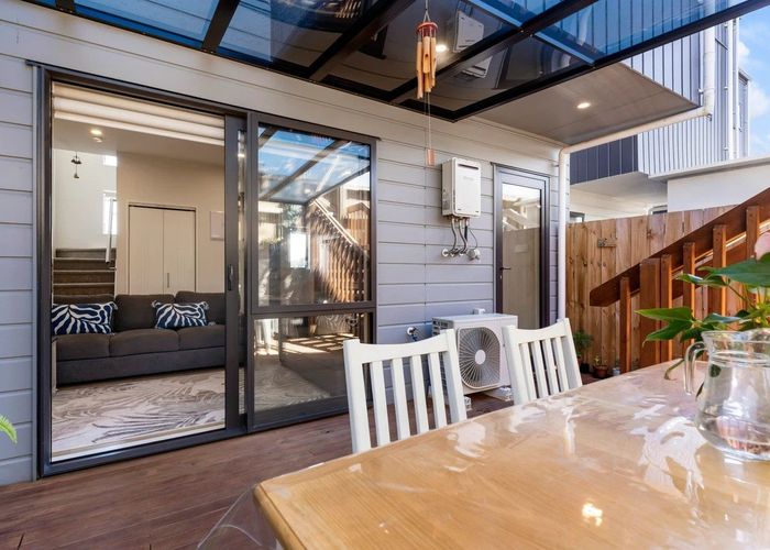  at 44 Picturesque Drive, Flat Bush, Manukau City, Auckland