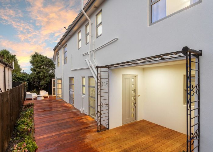  at 112 Sherborne Street, St. Albans, Christchurch City, Canterbury