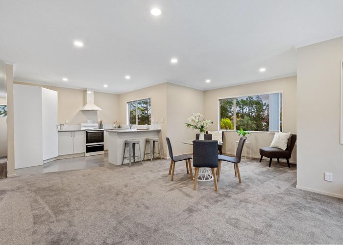  at 20 Quincey Place, Massey, Waitakere City, Auckland
