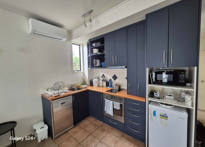  at 143/2 Armoy Drive, East Tamaki, Auckland