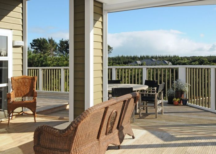  at 32 Kanuka Drive, Waitarere, Levin