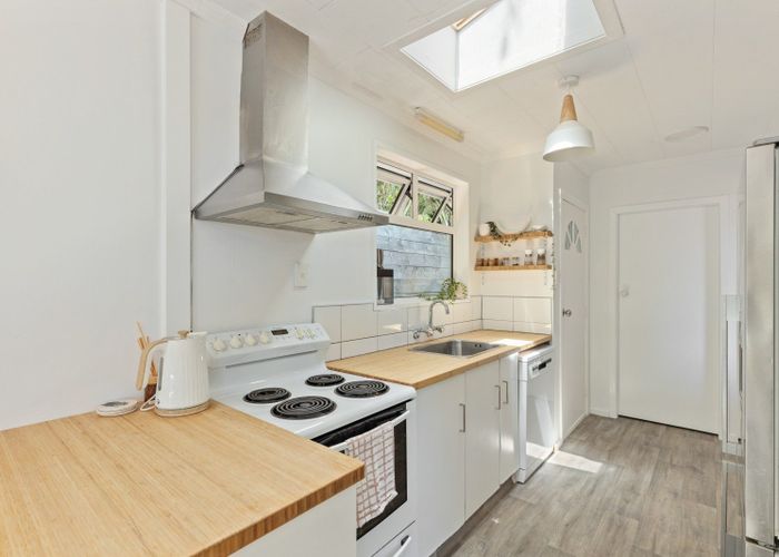  at 137 Brooklands Road, Brooklands, New Plymouth