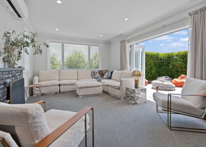  at 5 Wallace Road, Mangere Bridge, Auckland