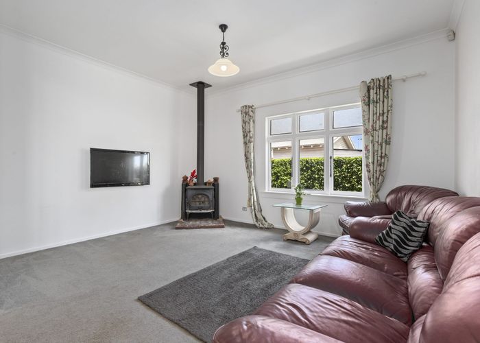  at 37 Lippiatt Road, Otahuhu, Auckland