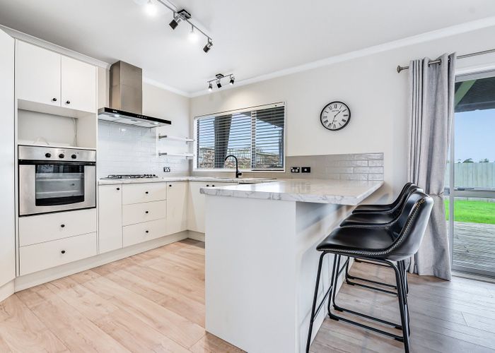  at 62 Gordon Davies Lane, Huntington, Hamilton
