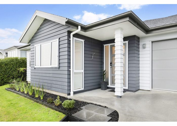  at 22 Boocock Crescent, Orewa, Orewa