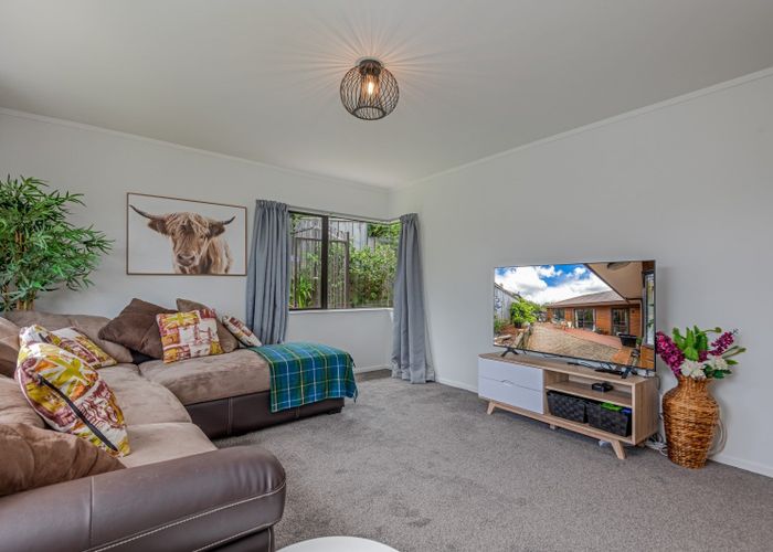  at 1 Springdale Grove, Fitzherbert, Palmerston North