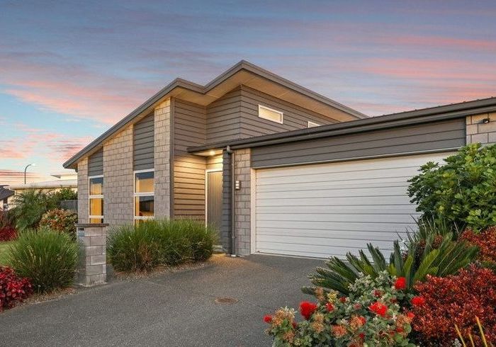  at 38 Harding Drive, Papamoa Beach, Papamoa