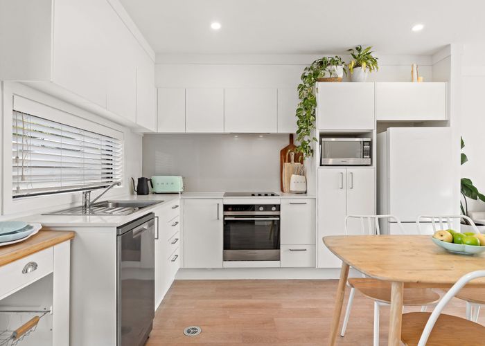  at 7 Toitu Place, Birkdale, Auckland