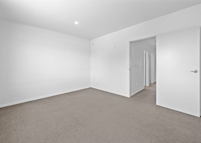  at 17/1904A Great North Road, Avondale, Auckland City, Auckland