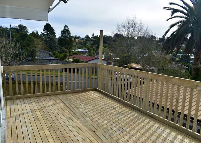  at 3 Garton Drive, Massey, Waitakere City, Auckland