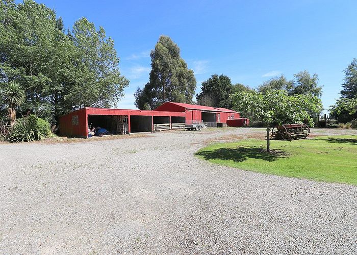  at 1059C Winton Lorneville Highway, Lochiel, Winton