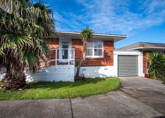 at 1/12 Walter Street, Hauraki, North Shore City, Auckland