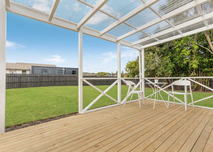  at 11 Burlington Place, Manurewa, Manukau City, Auckland