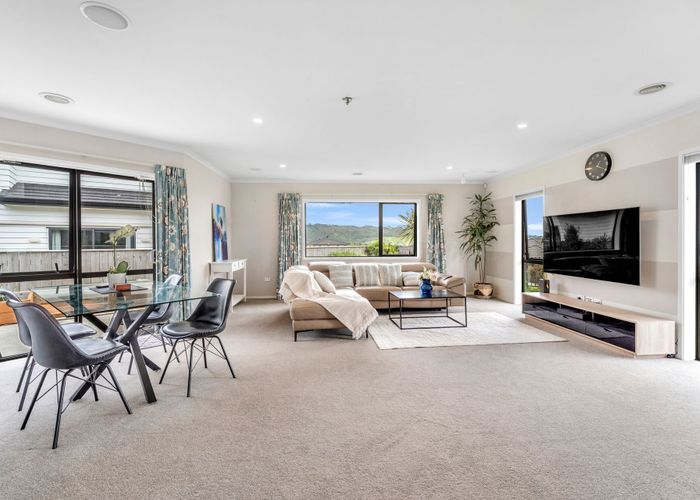  at 117 Queen Charlotte Drive, Aotea, Porirua, Wellington