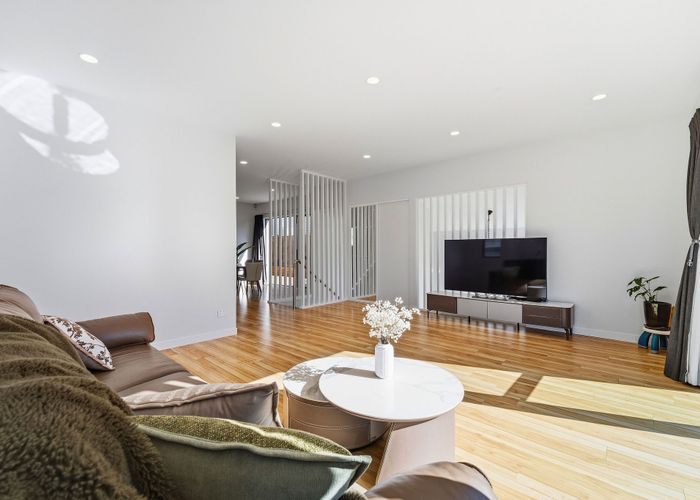 at 2/65 Francis Street, Hauraki, North Shore City, Auckland