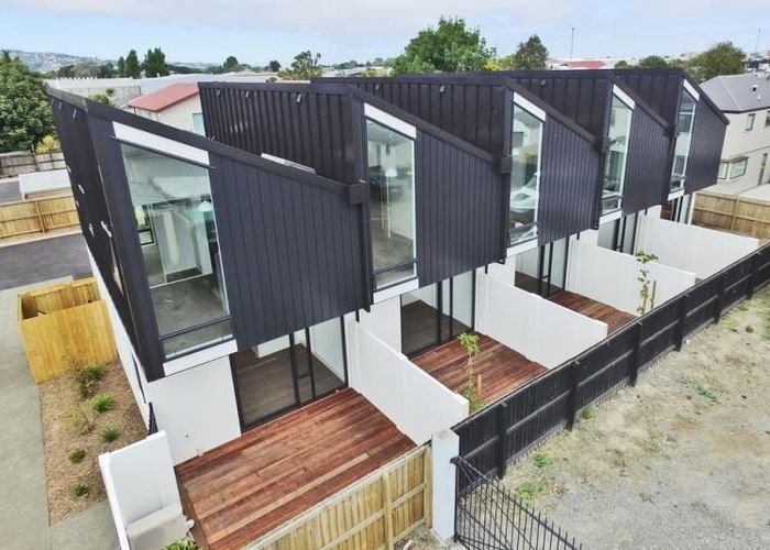  at 4/61 Osborne Street, Waltham, Christchurch