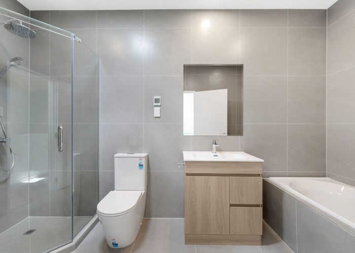  at 4/55 Tahetoka Street, Westgate, Waitakere City, Auckland