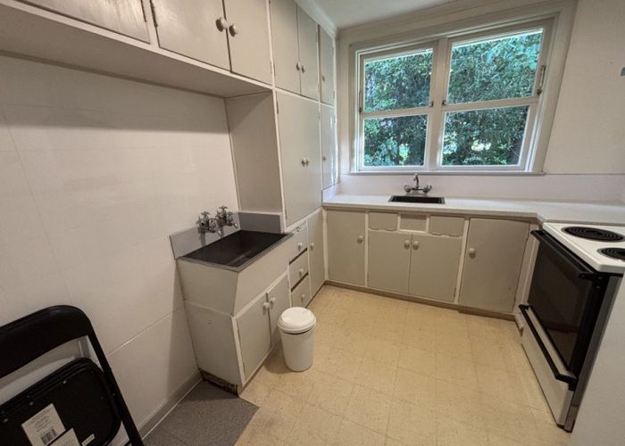  at 2/17 Centennial Drive, Hokowhitu, Palmerston North, Manawatu / Whanganui