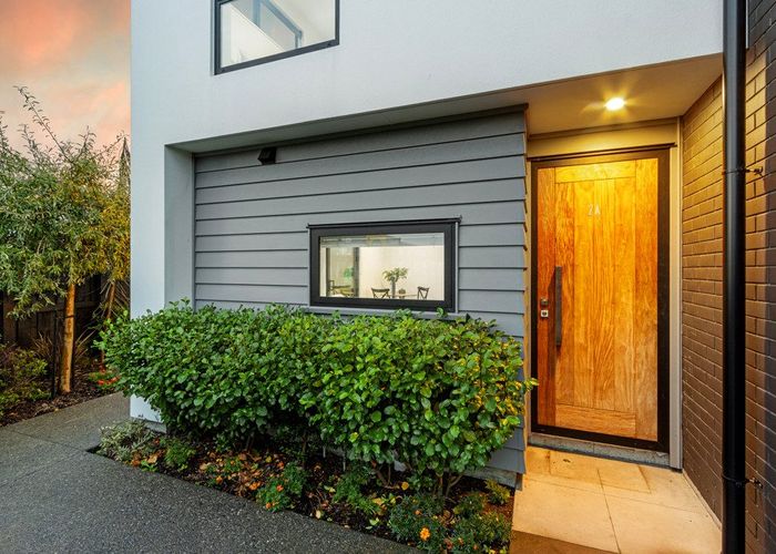  at 2A Division Street, Riccarton, Christchurch City, Canterbury