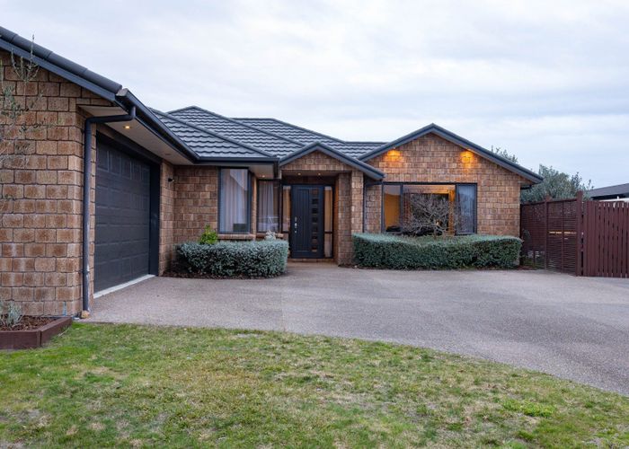  at 18 Connor Court, Huntington, Hamilton, Waikato