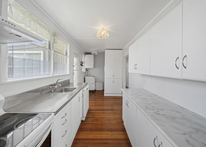  at 22 Mcinnes Road, Weymouth, Manukau City, Auckland