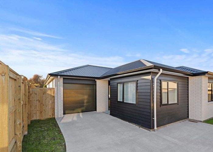  at 2/42 Balmerino Crescent, Pukete, Hamilton, Waikato