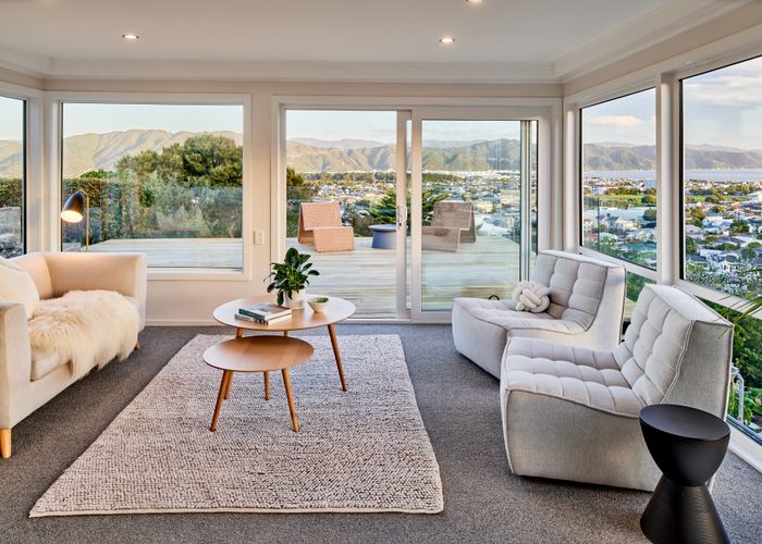  at 16 Dowse Drive, Maungaraki, Lower Hutt