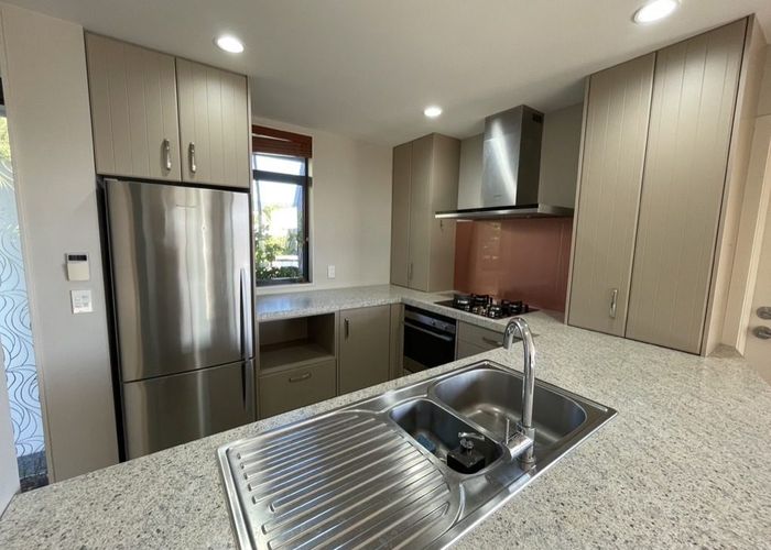  at 15 Lacebark Lane, Woodridge, Wellington, Wellington