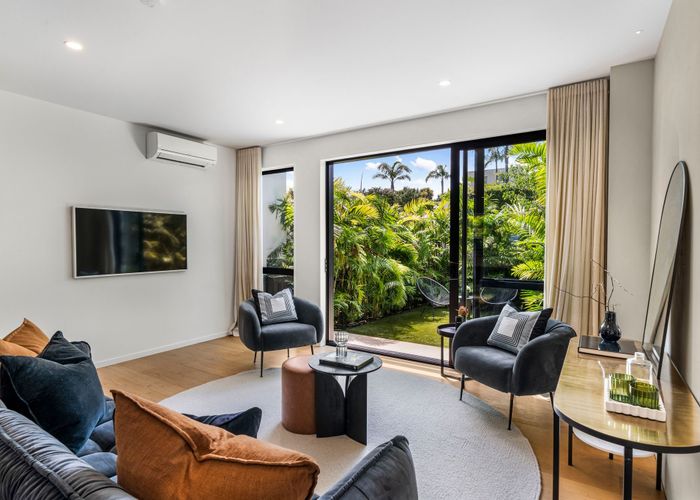 at 2/37 Glen Atkinson Street, Saint Heliers, Auckland City, Auckland