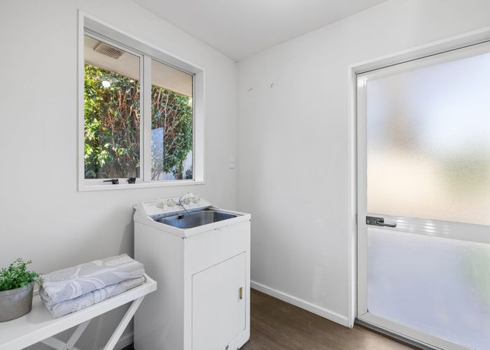  at 14a Murfitt Place, Sockburn, Christchurch City, Canterbury