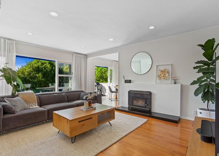  at 9A Matata Street, Blockhouse Bay, Auckland