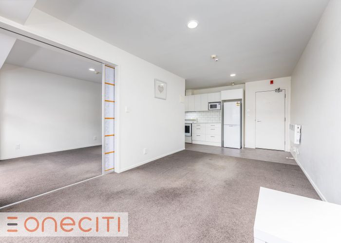  at 17/8 Clayton Street, Newmarket, Auckland